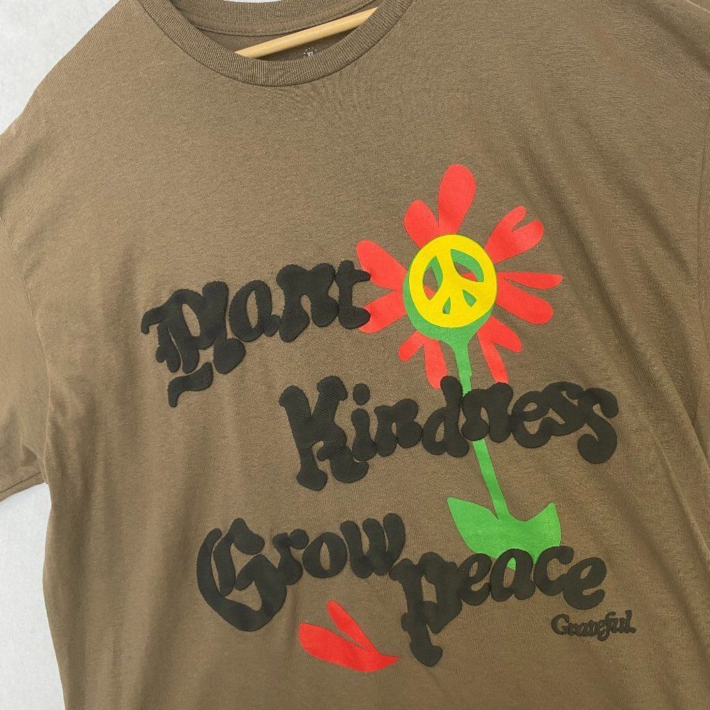 Earth Plant Kindness Grow Peace Shirt Puff‎ Print Size XL Tan puffy Minimalist